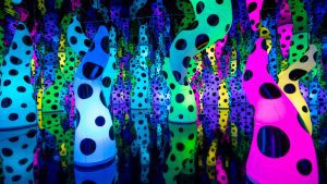 yayoi-kusama-love-is-calling-2013-courtesy-of-david-zwirner-new-york-ota-fine-arts-tokyo-singapore-shanghai-victoria-miro-london-venice-stirworld-200904033023